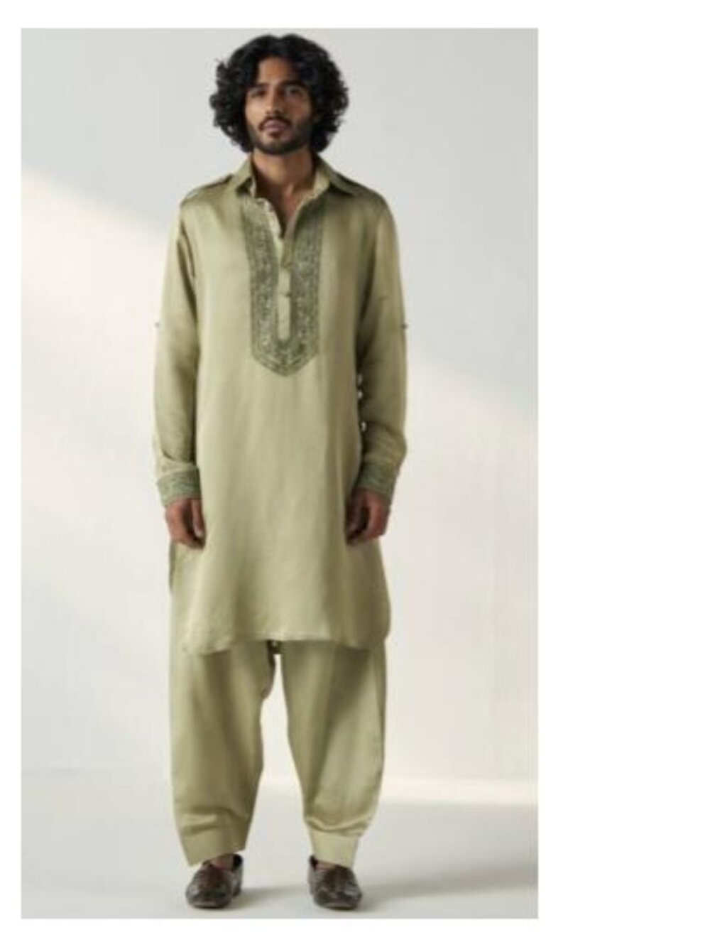 Green Pathani kurta featuring dori embroidery. New in Bag Mens Size 6X